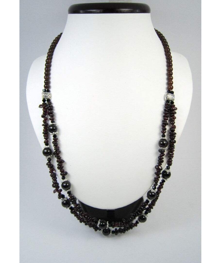 Exclusive garnet necklace "Laconicity"