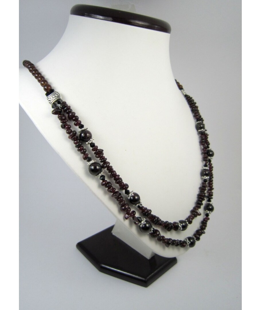 Exclusive garnet necklace "Laconicity"