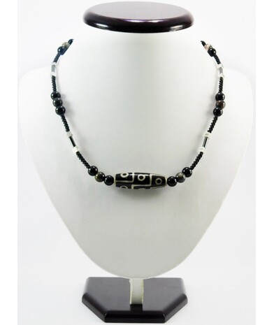 Exclusive men's necklace "Tibetan secret" DZI bead