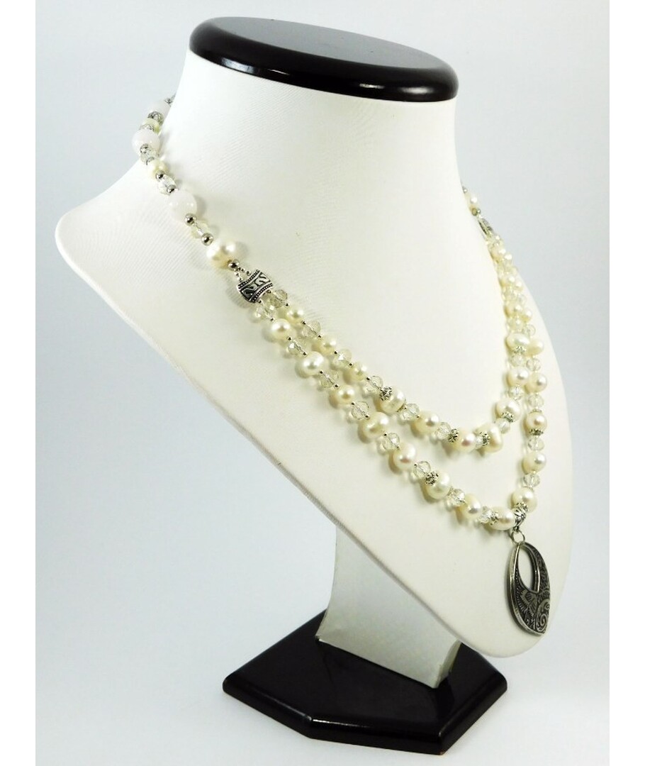 Pearl's exclusive "Accent" necklace