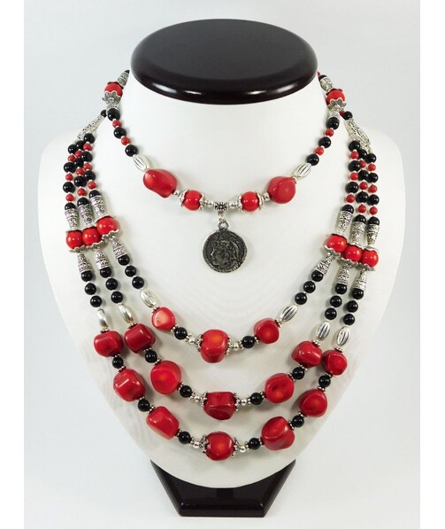 Exclusive coral necklace "Arianda 2"