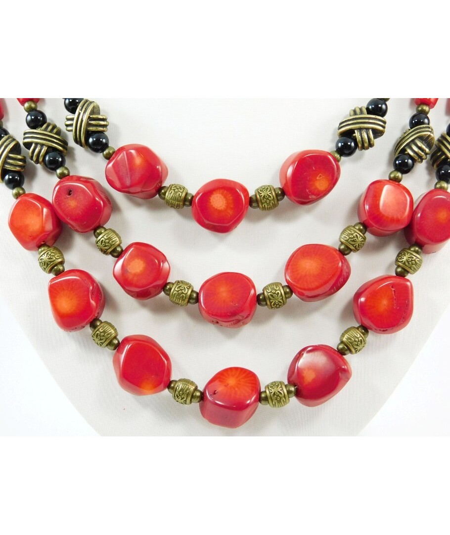 Exclusive Coral Necklace "Duchess"