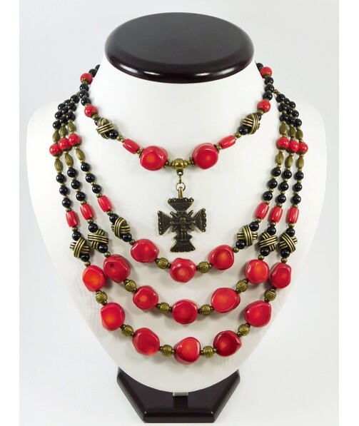 Exclusive Coral Necklace "Duchess"