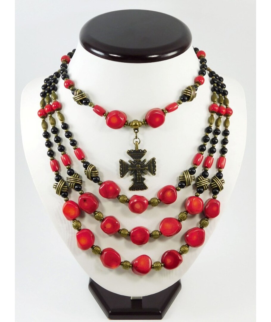 Exclusive Coral Necklace "Duchess"