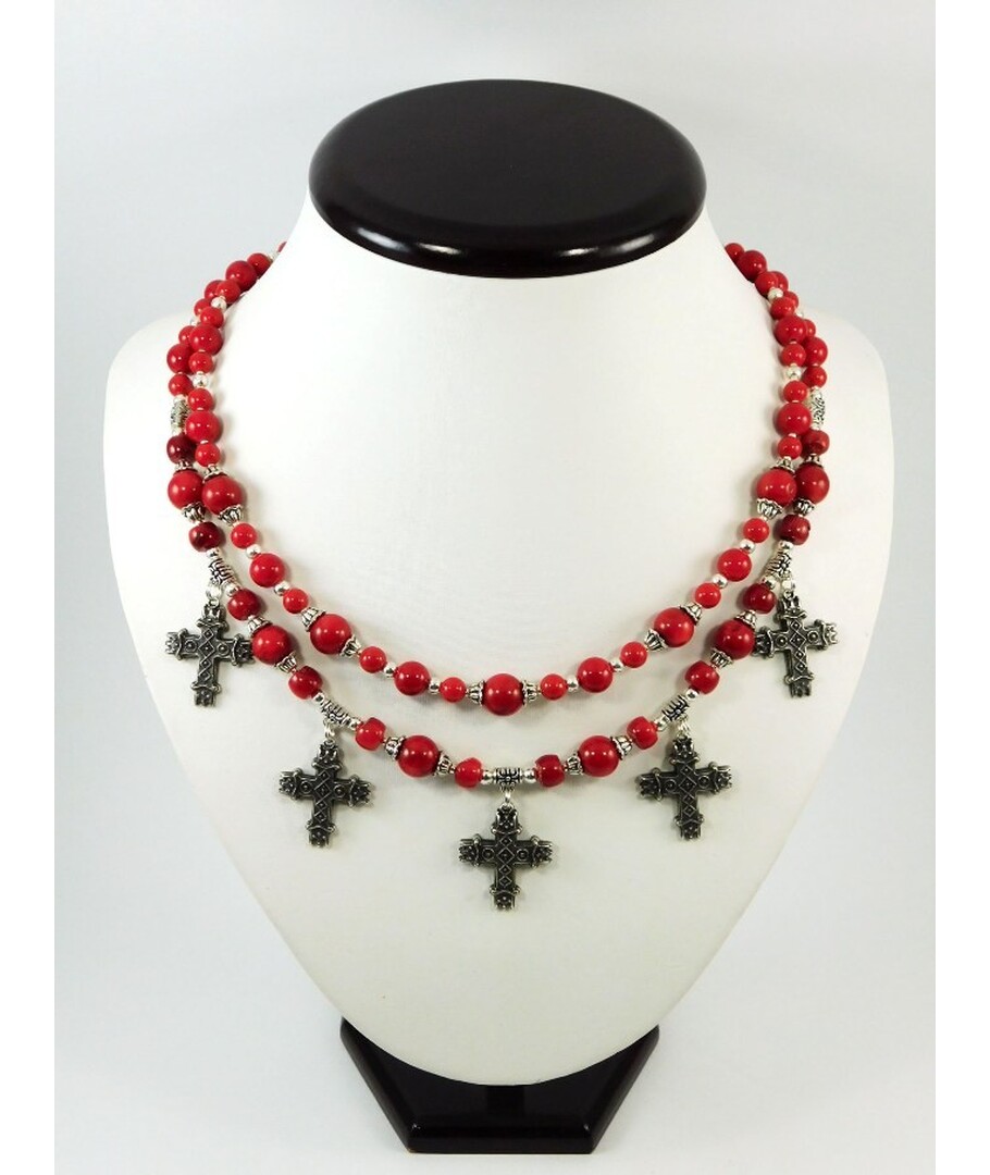 Exclusive necklace made of Coral "Carmine"