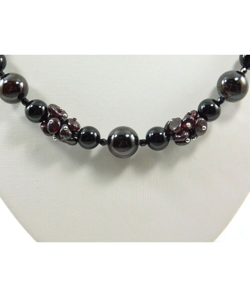 Exclusive necklace "Bordolino 3" Garnet