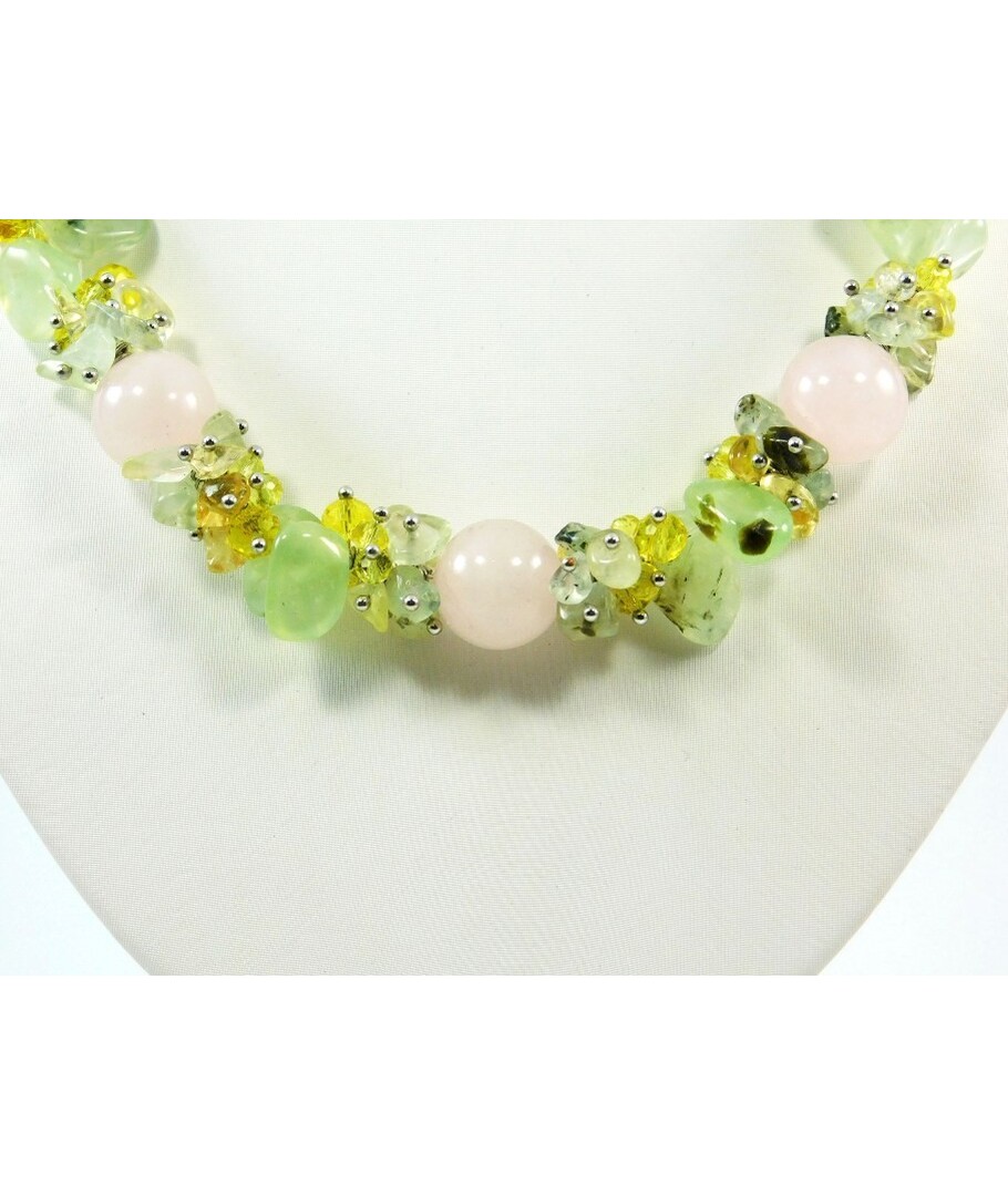 Exclusive rose quartz necklace		