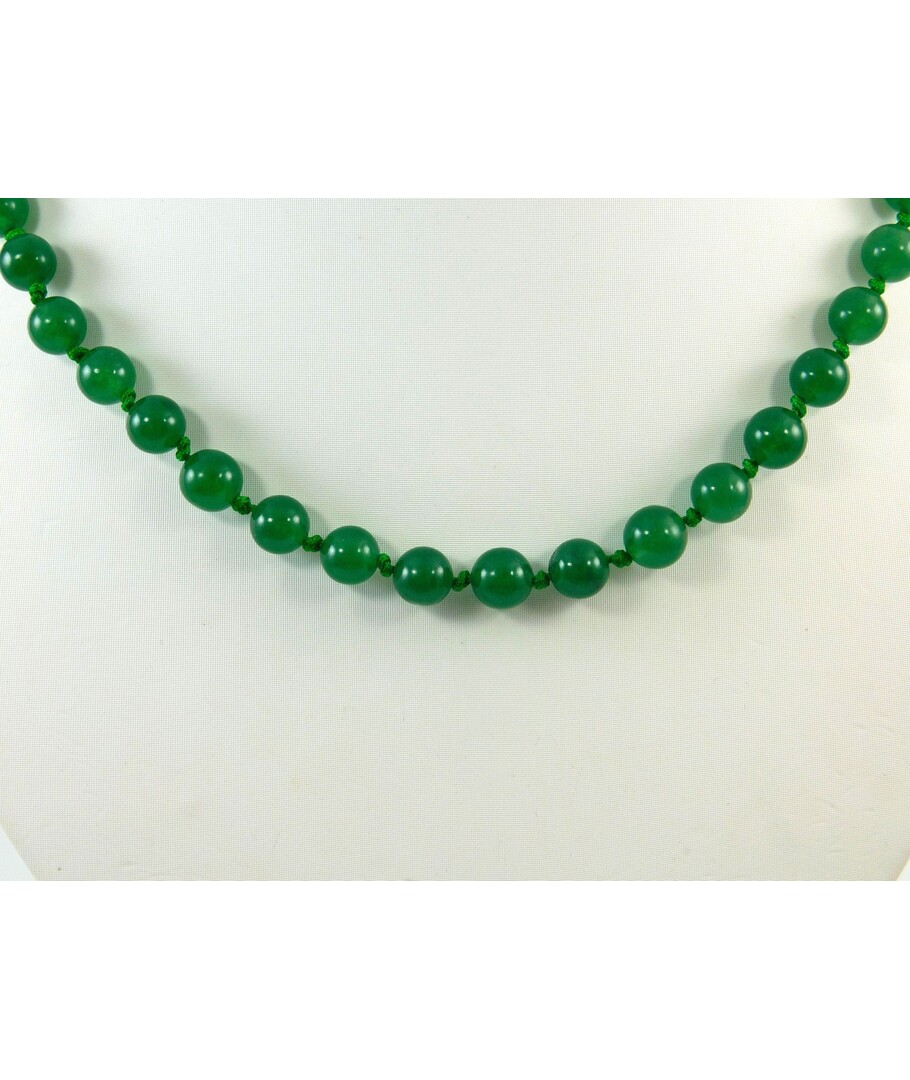 Chrysoprase necklace 8 mm														