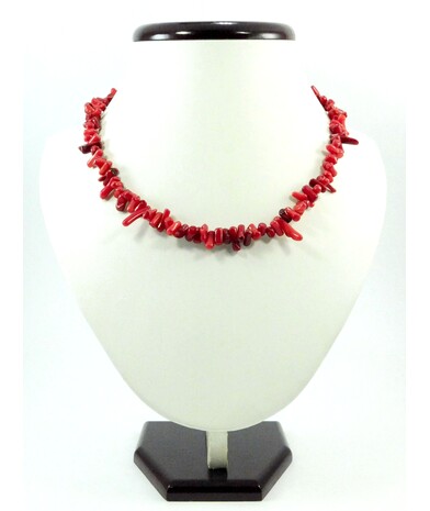 Red needle coral necklace