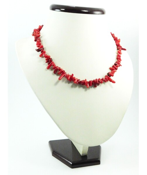 Red needle coral necklace