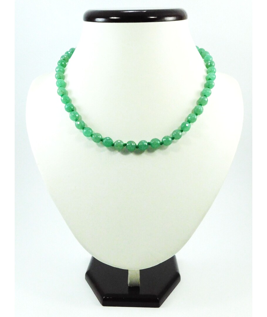 Jade necklace 8 mm facet