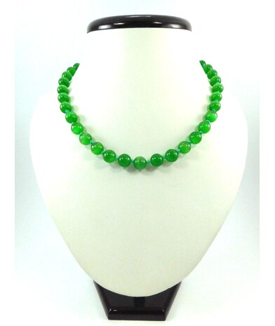 Green cat's eye necklace