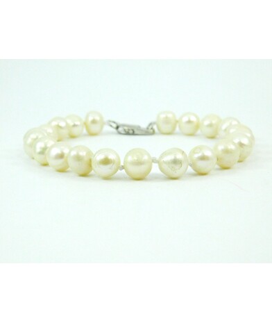 Bracelet made of pearls 6 mm cream