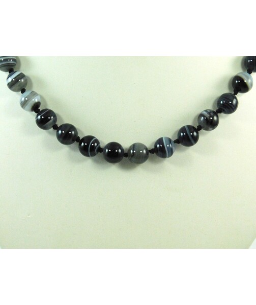 Agate gray necklace