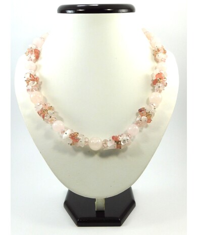 Exclusive necklace "Carolina" Rose quartz