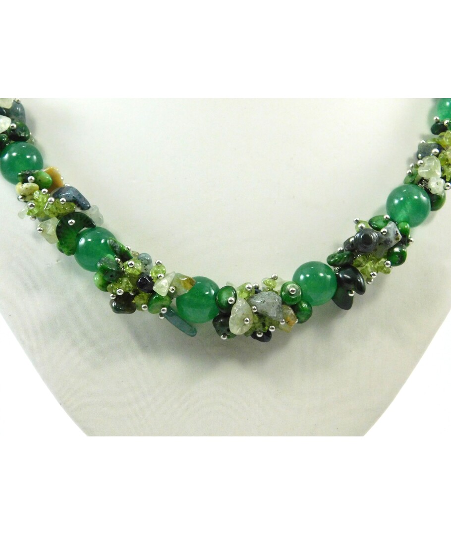 Exclusive Chrysoprase necklace ("Colors" Collection)