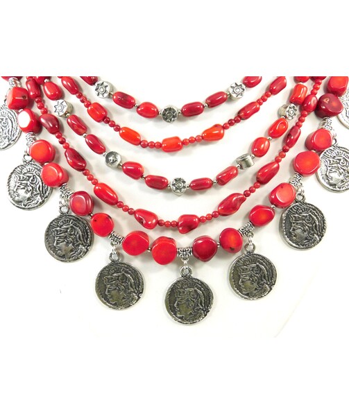 Exclusive coral necklace