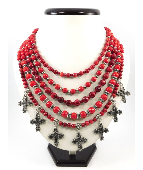 Exclusive necklace "Queen" Coral