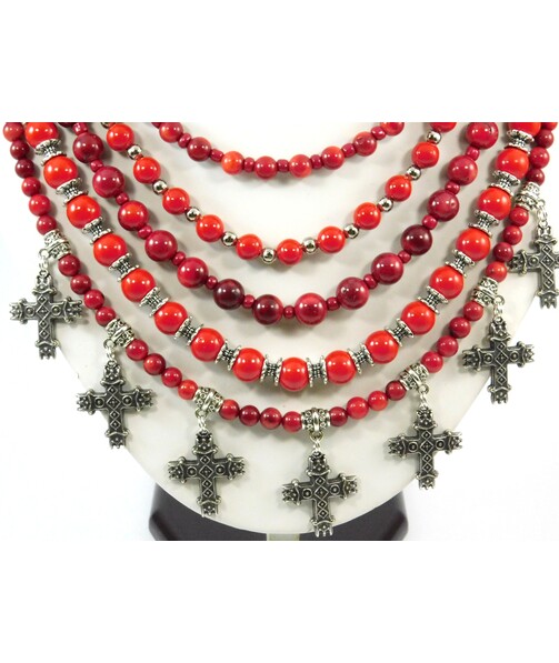 Exclusive necklace "Queen" Coral