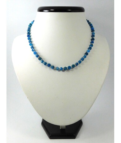 Apatite necklace 8 mm facet