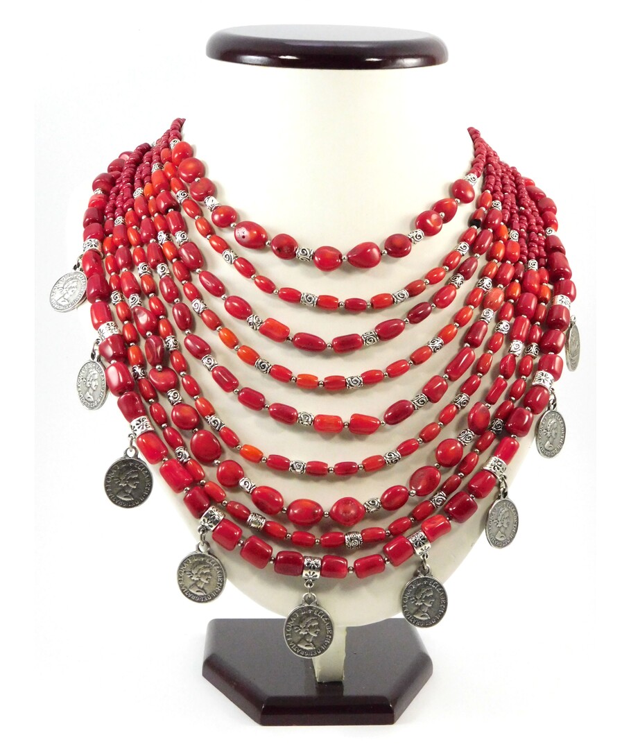 Exclusive coral nine-string necklace