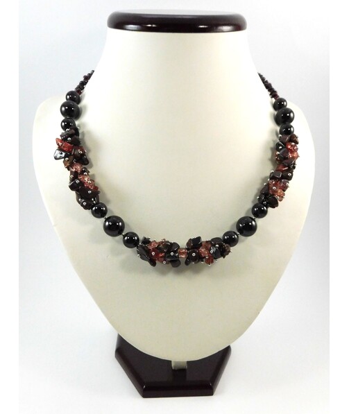 Exclusive necklace "Port wine" Garnet