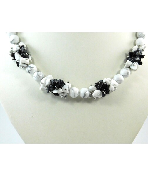 Exclusive necklace "Marble Kahalong"