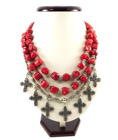 Exclusive necklace "Marquis" Coral