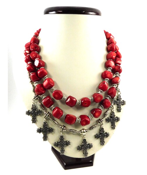 Exclusive necklace "Marquis" Coral