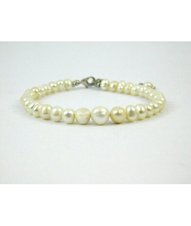 Exclusive bracelet "Pearls"