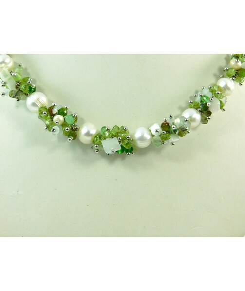 Exclusive necklace "Pearls symphony"