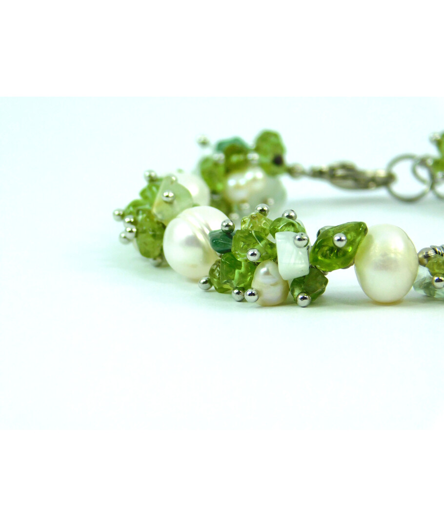 Exclusive bracelet "Pearls symphony", Pearls, Chrysolite