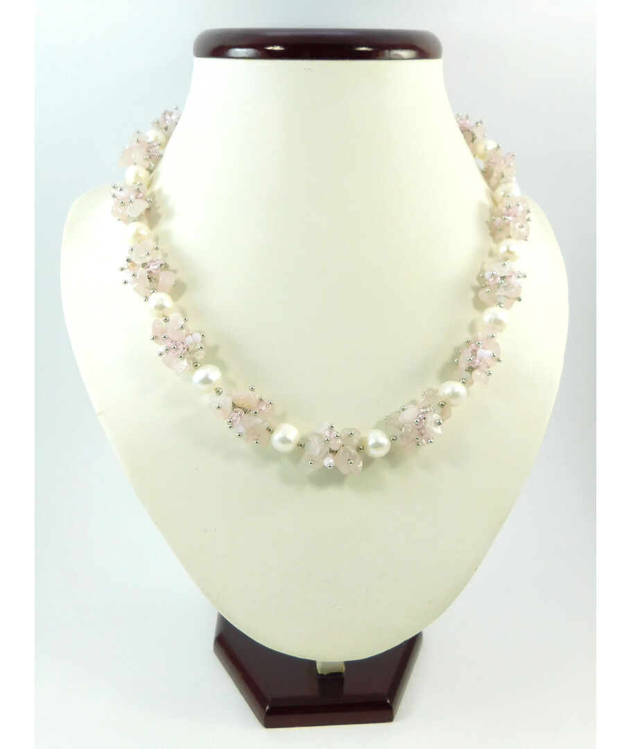 Pearl's exclusive "Pink Veil" necklace