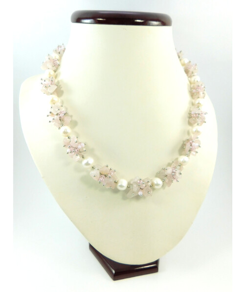 Pearl's exclusive "Pink Veil" necklace