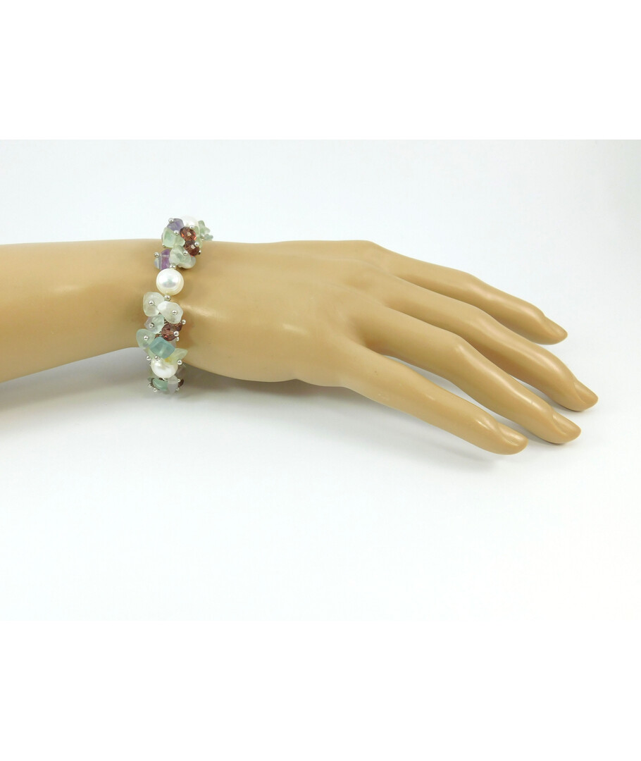 Exclusive "Pearl Symphony" bracelet, Pearls