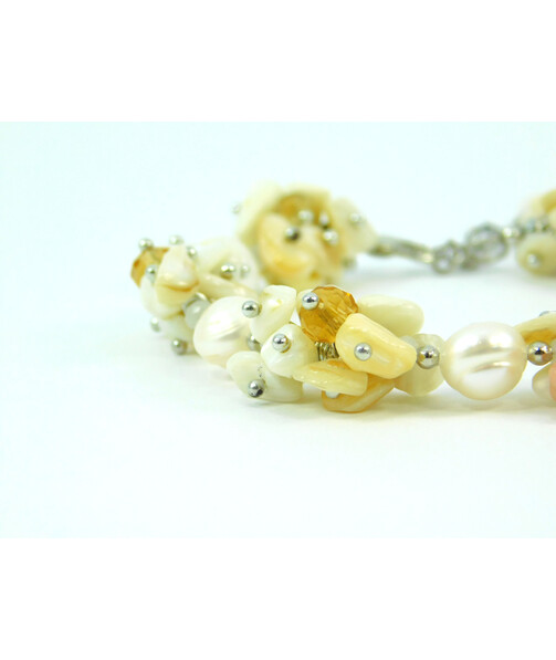 Exclusive "Pearl Symphony" bracelet, Pearls