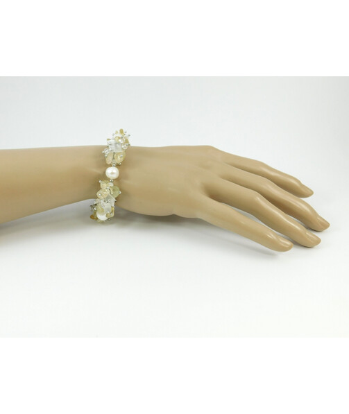 Exclusive "Pearl Symphony" bracelet, Pearls