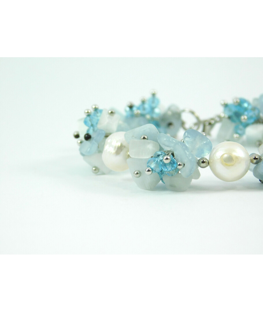 Exclusive "Pearl Symphony" bracelet, Pearls