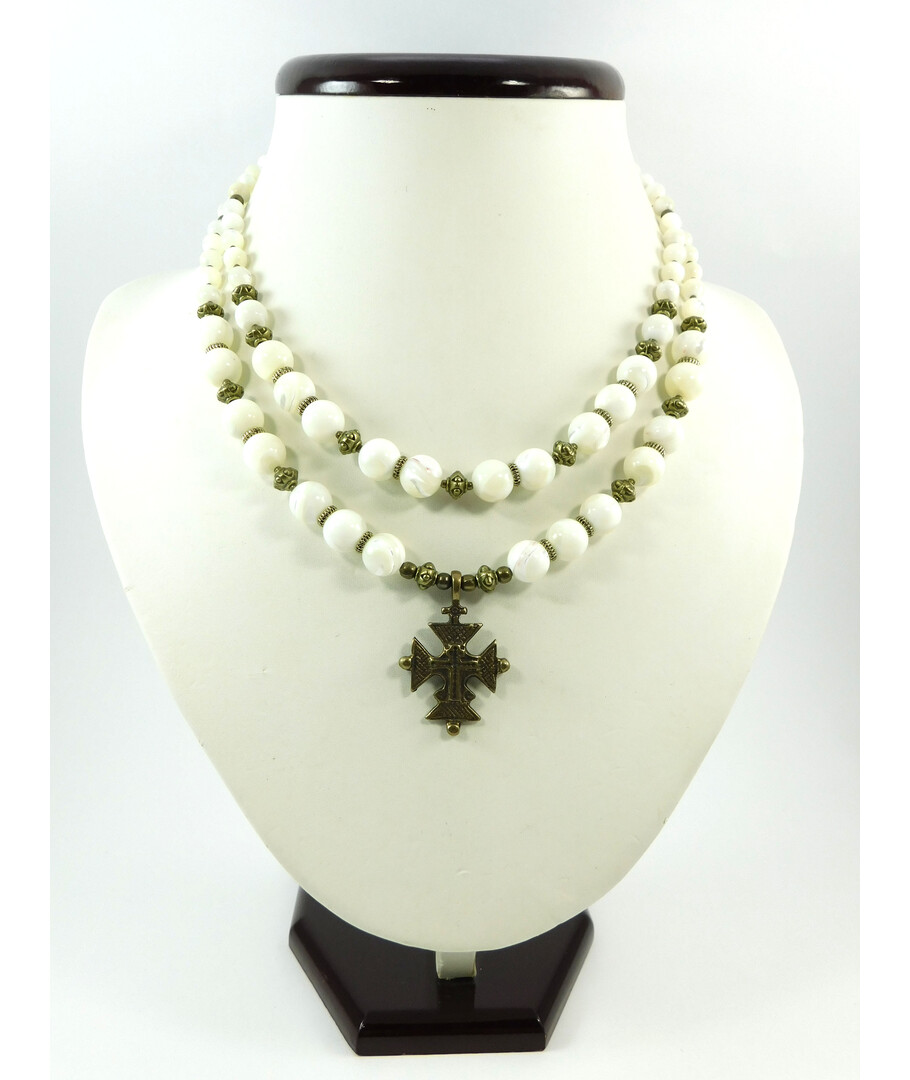 Exclusive necklace "Boda" Mother of pearl