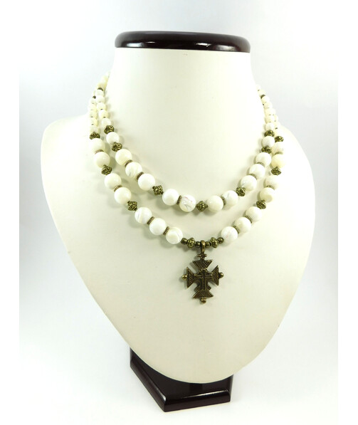 Exclusive necklace "Boda" Mother of pearl