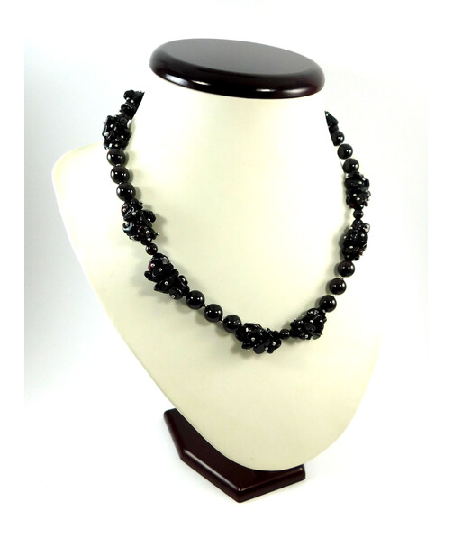 Exclusive Necklace "Black" Garnet ("Colors" Collection)