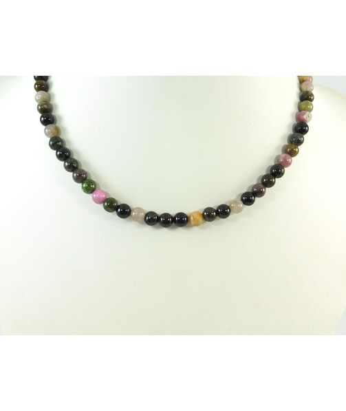 Tourmaline layer smooth colored necklace