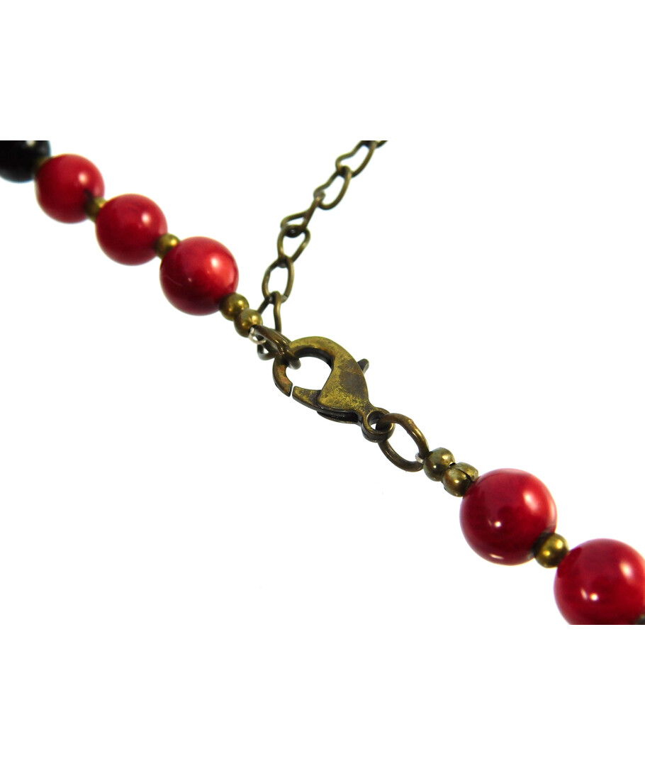 Exclusive necklace "Traditional" Coral