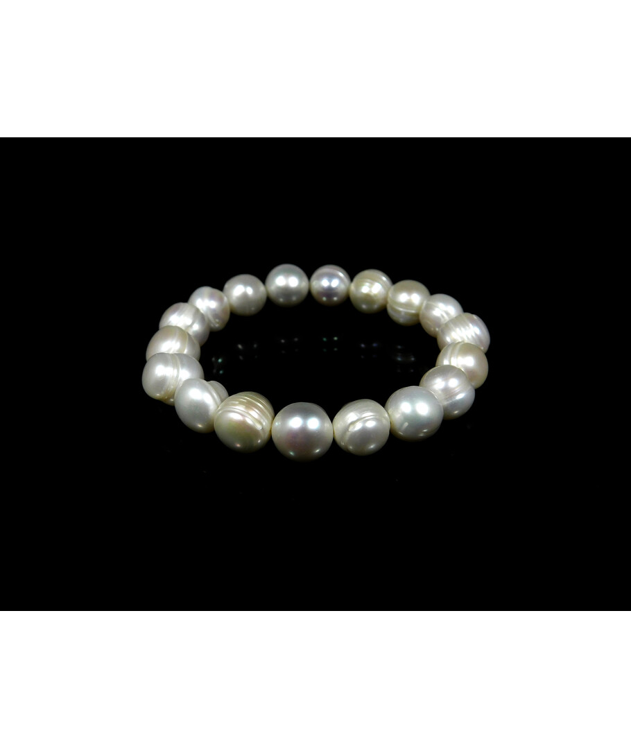 Pearl bracelet