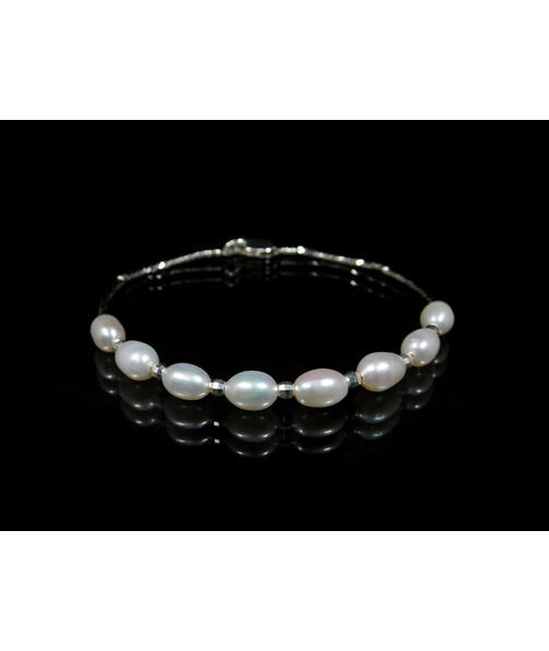 Exclusive bracelet Pearls, silver