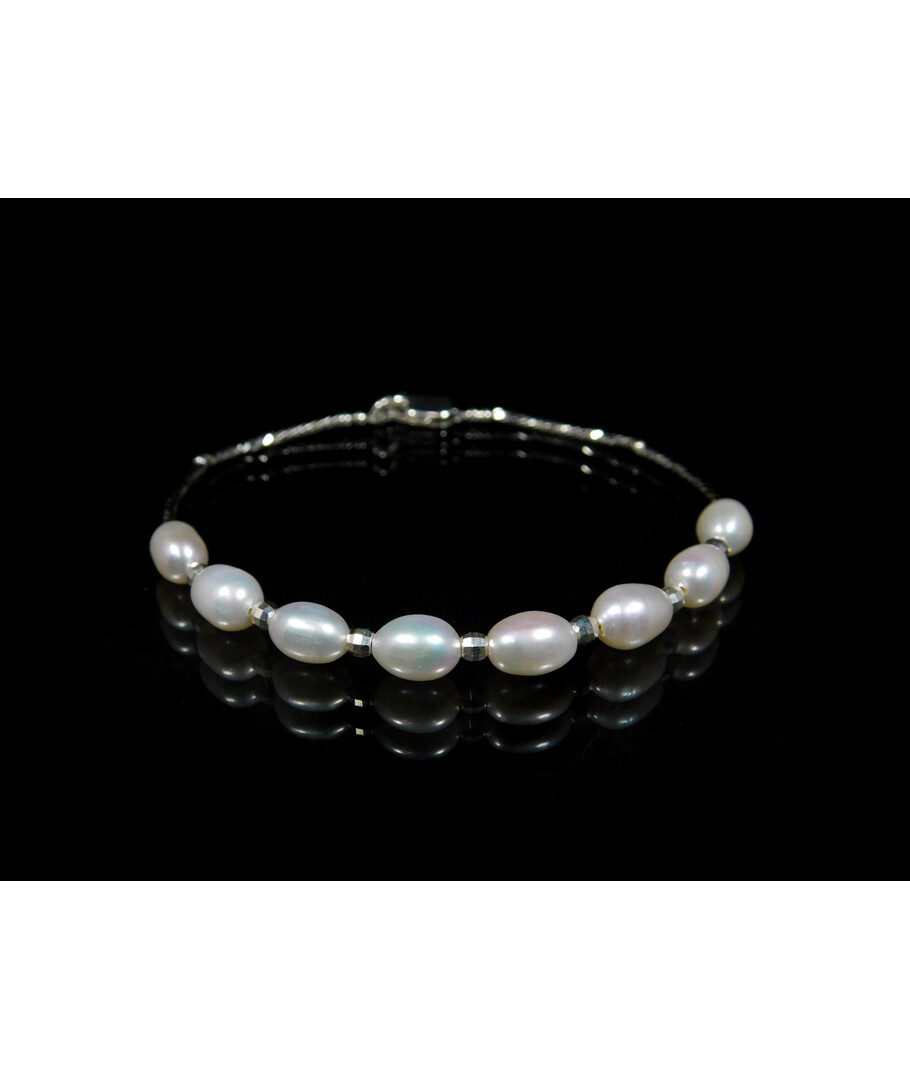 Exclusive bracelet Pearls, silver