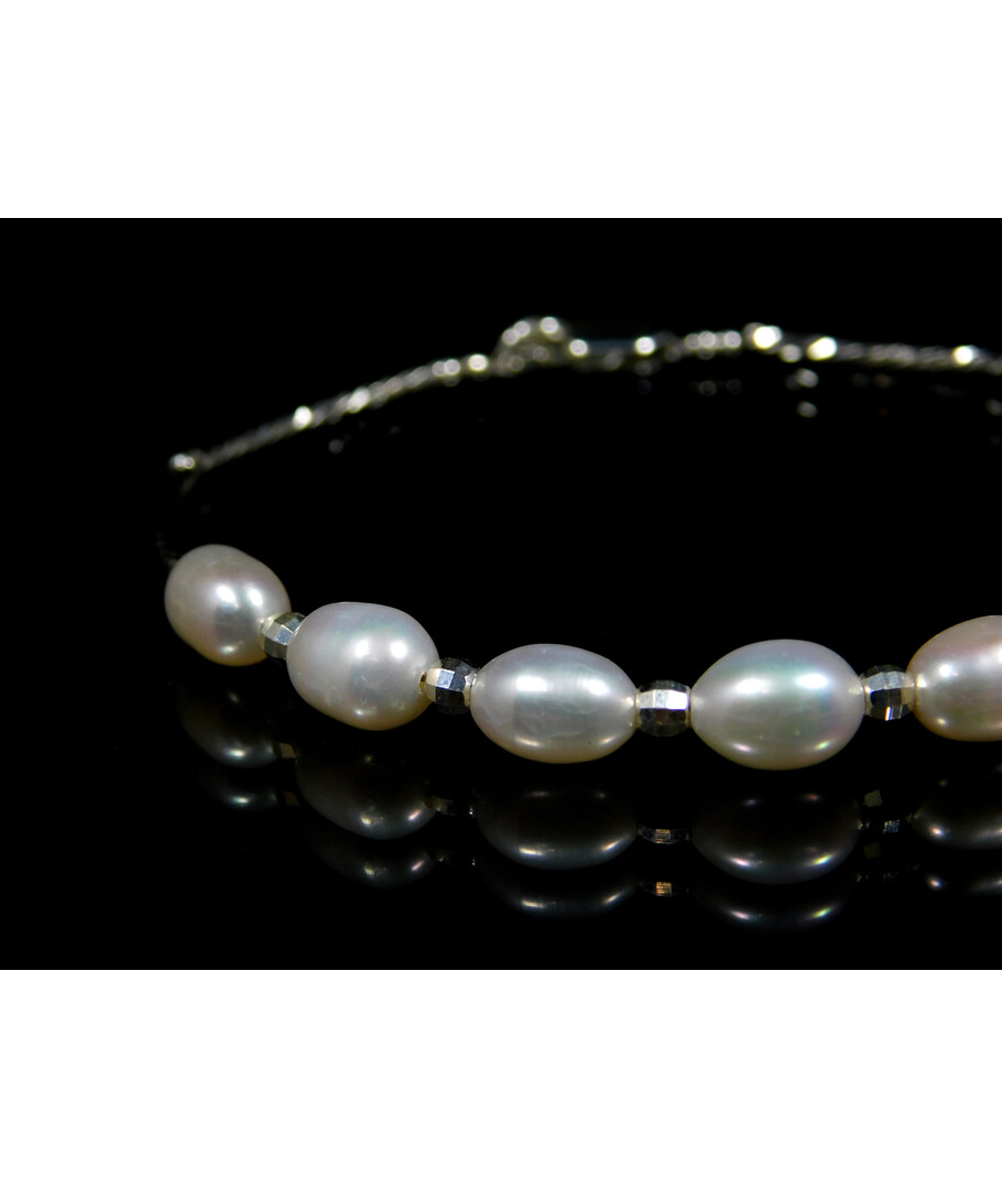 Exclusive bracelet Pearls, silver