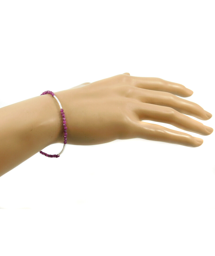 Exclusive ruby facet bracelet, silver