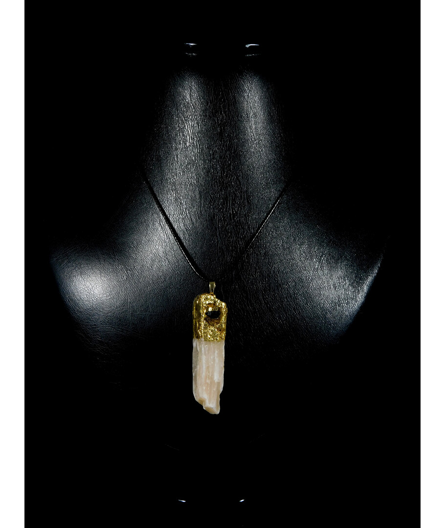 Pendant Tourmaline and sugar gold quartz