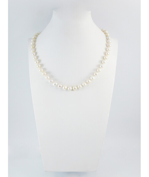 Pearl necklace, silver